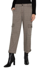 Load image into Gallery viewer, Liverpool Los Angeles Utility Crop w/ Tab Hem &amp; Cargo Pockets in Peppercorn Plaid
