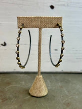 Load image into Gallery viewer, Bora Hoop Earrings
