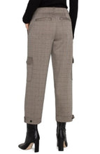 Load image into Gallery viewer, Liverpool Los Angeles Utility Crop w/ Tab Hem &amp; Cargo Pockets in Peppercorn Plaid
