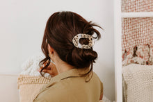 Load image into Gallery viewer, Round Flat Hair Clip | Medium | Blonde Tortoise
